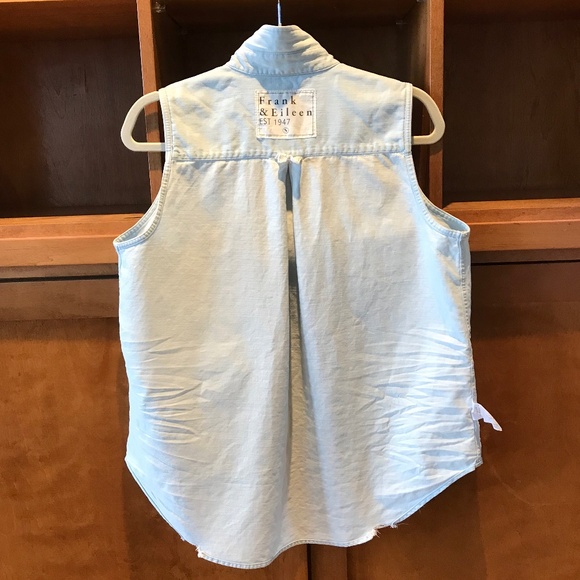 FRANK & EILEEN FIONA WOVEN BUTTON UP TATTERED WASH DENIM - Picture 8 of 10